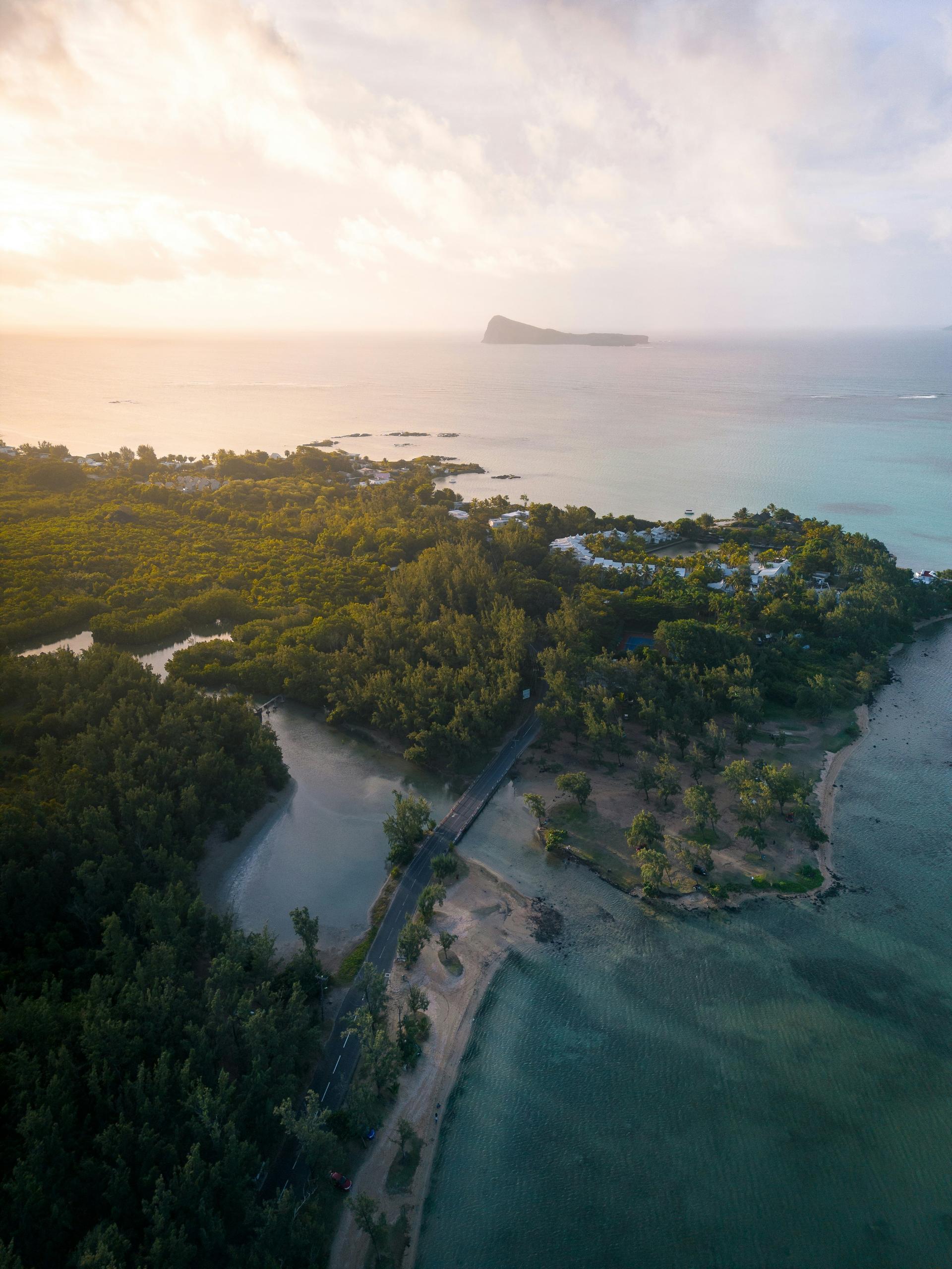 Mauritius Residence by Investment